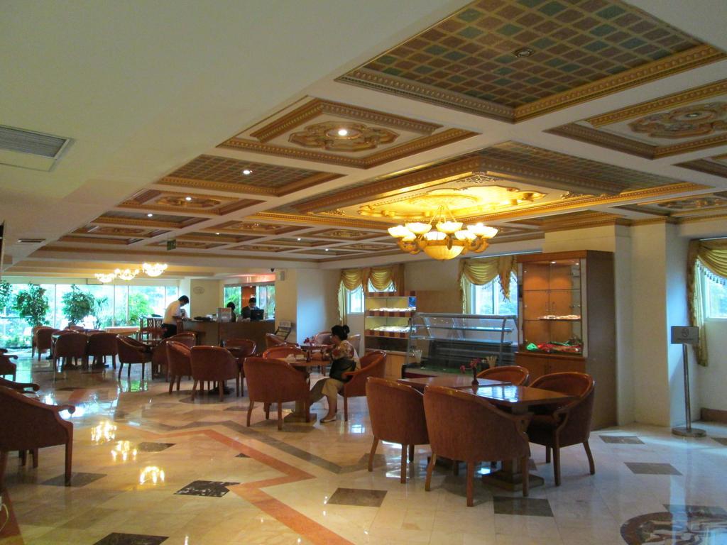 Twin Plaza Hotel Jakarta
