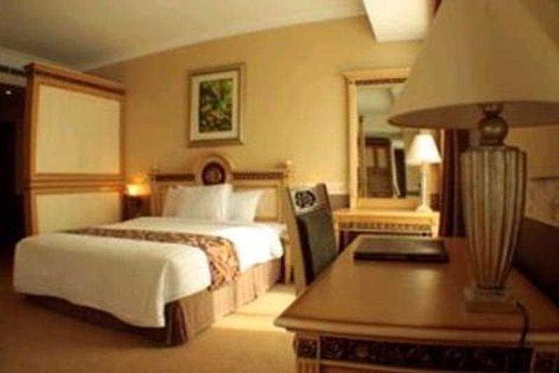 Twin Plaza 4* Jakarta