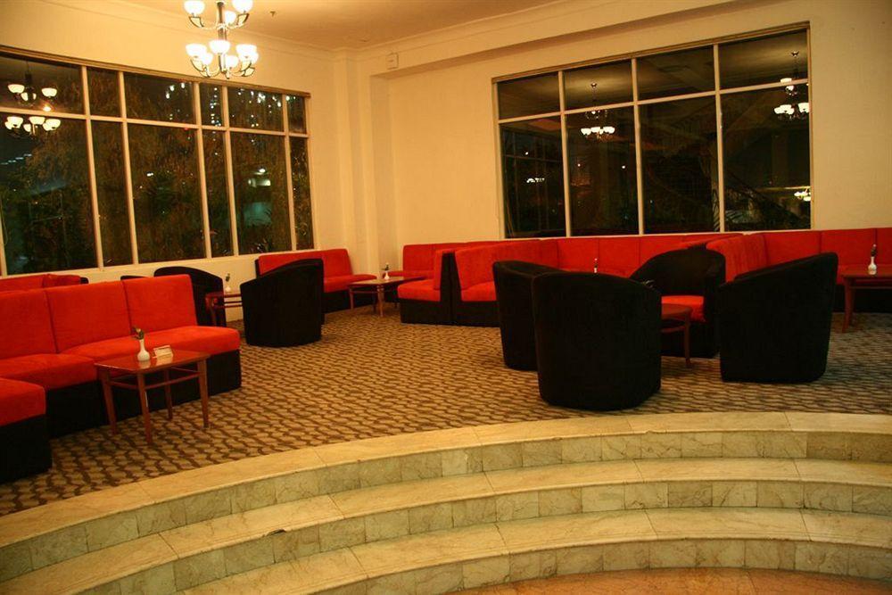 Twin Plaza Jakarta