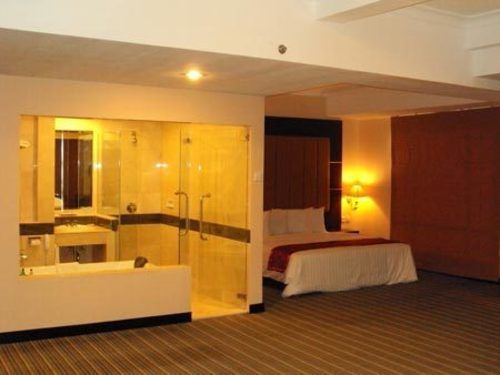 Twin Plaza Jakarta
