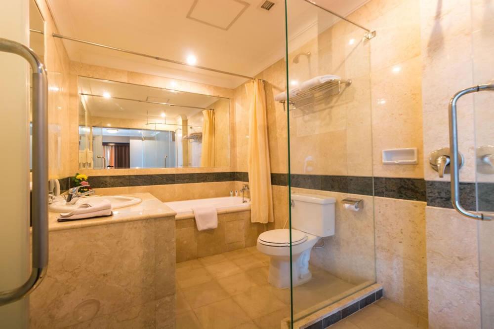 Hotel Twin Plaza 4*